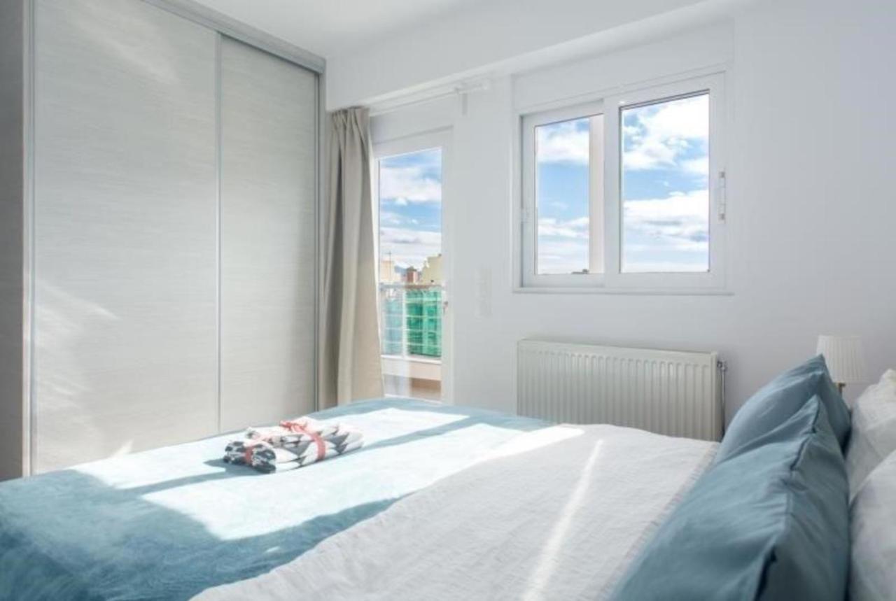 New Spacious Apartment Located In Pireus Eksteriør bilde