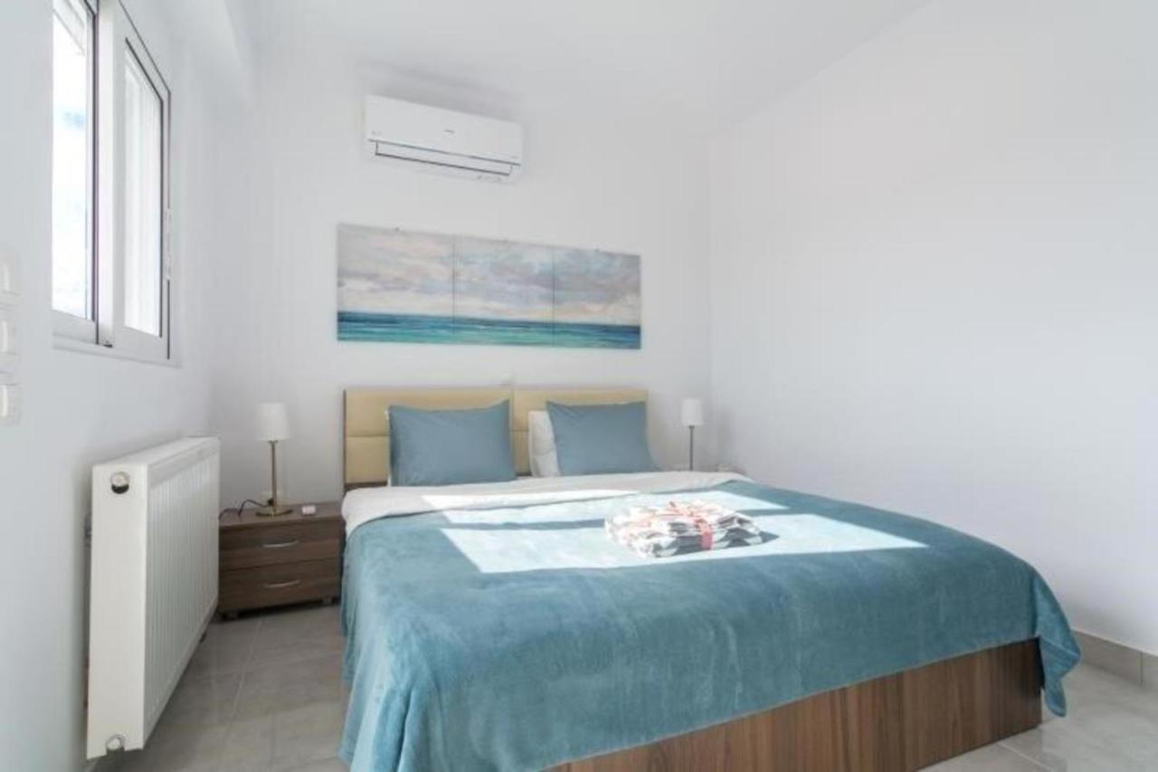 New Spacious Apartment Located In Pireus Eksteriør bilde