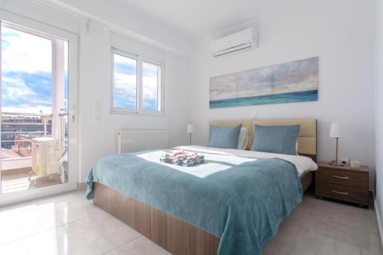 New Spacious Apartment Located In Pireus Eksteriør bilde