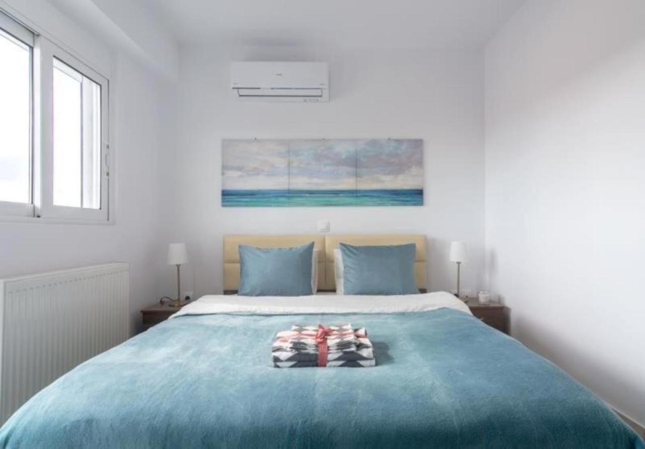 New Spacious Apartment Located In Pireus Eksteriør bilde